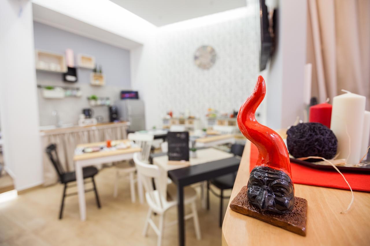 B&B Vico Milano 18 Napoli Eksteriør billede