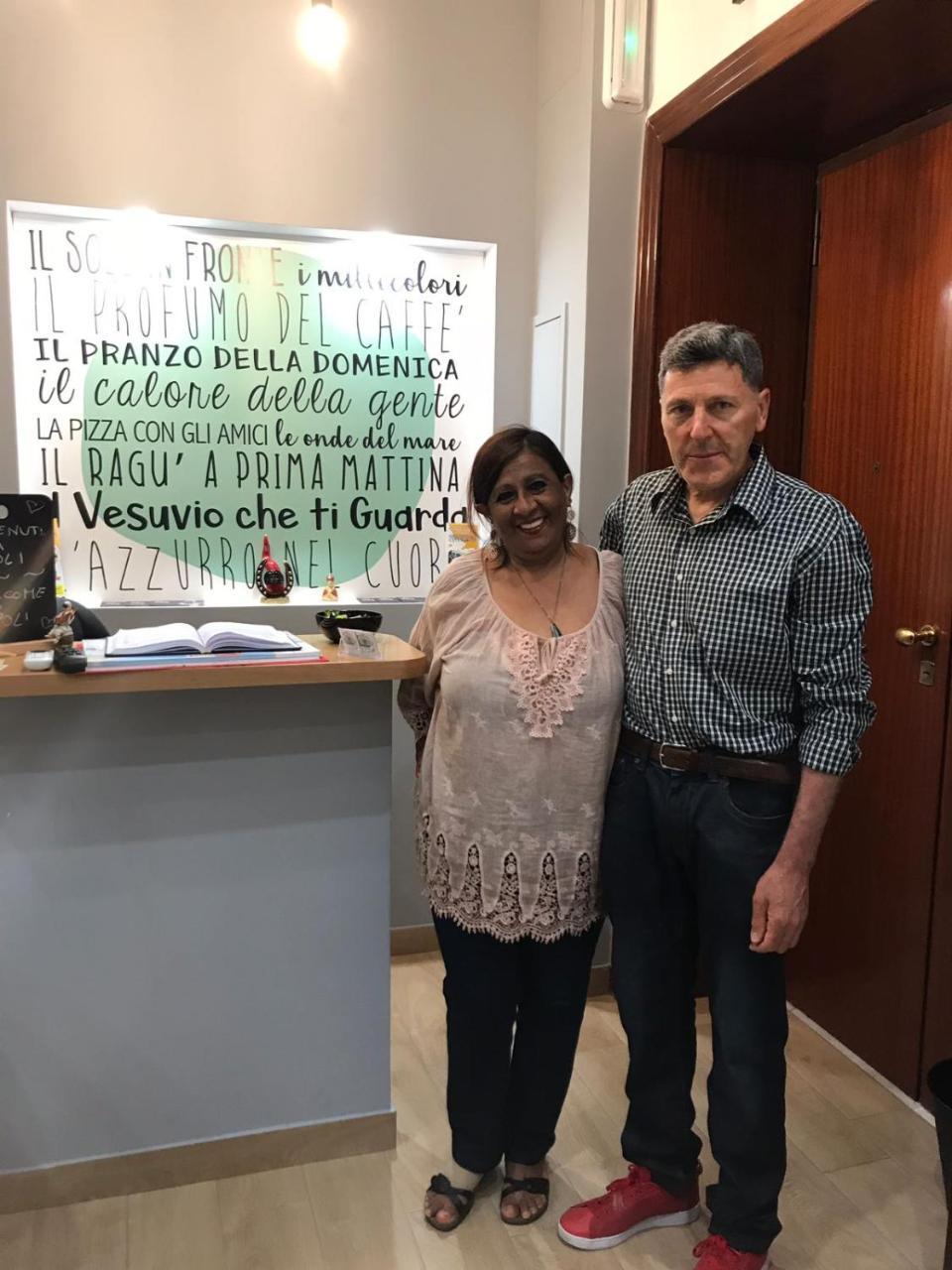 B&B Vico Milano 18 Napoli Eksteriør billede