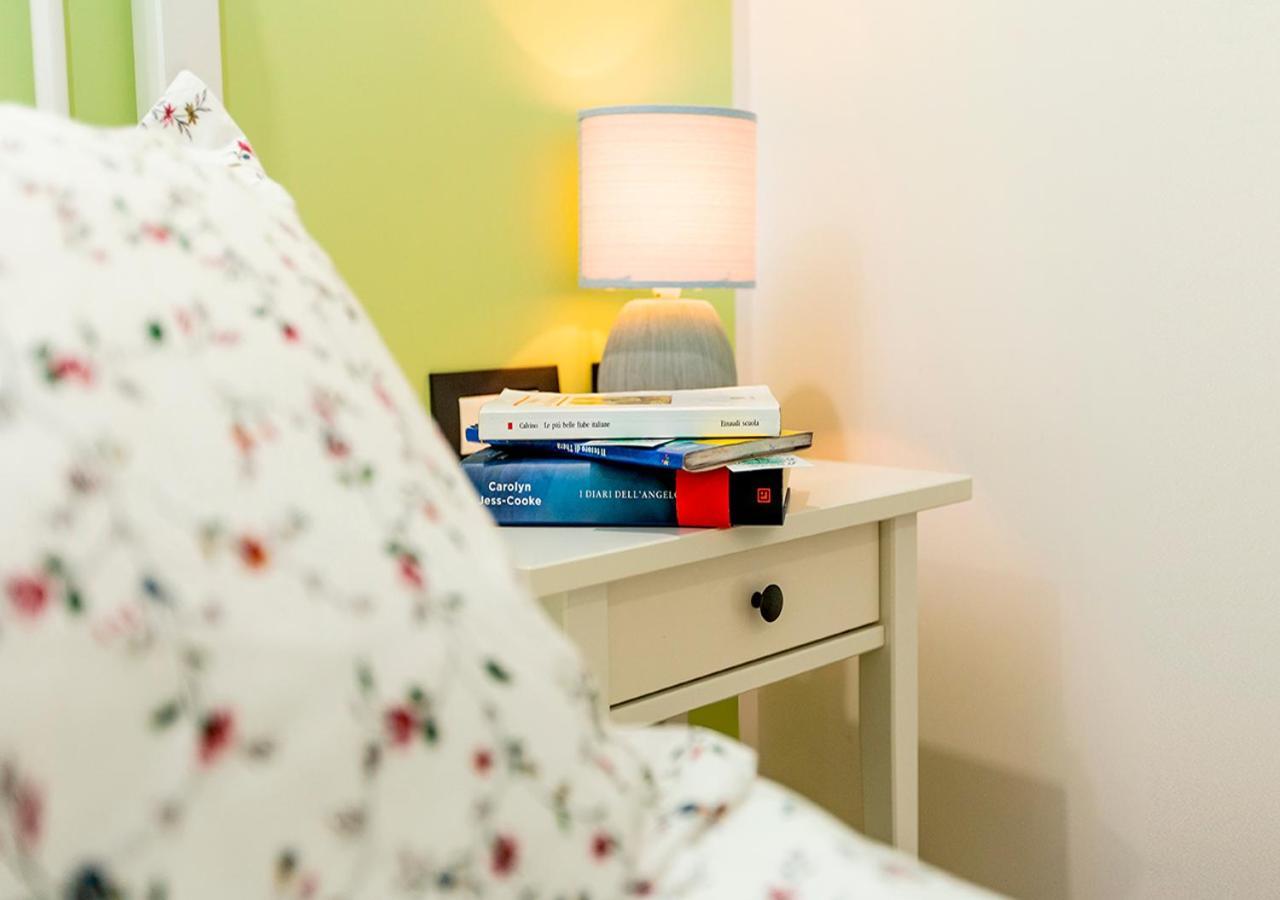 B&B Vico Milano 18 Napoli Eksteriør billede