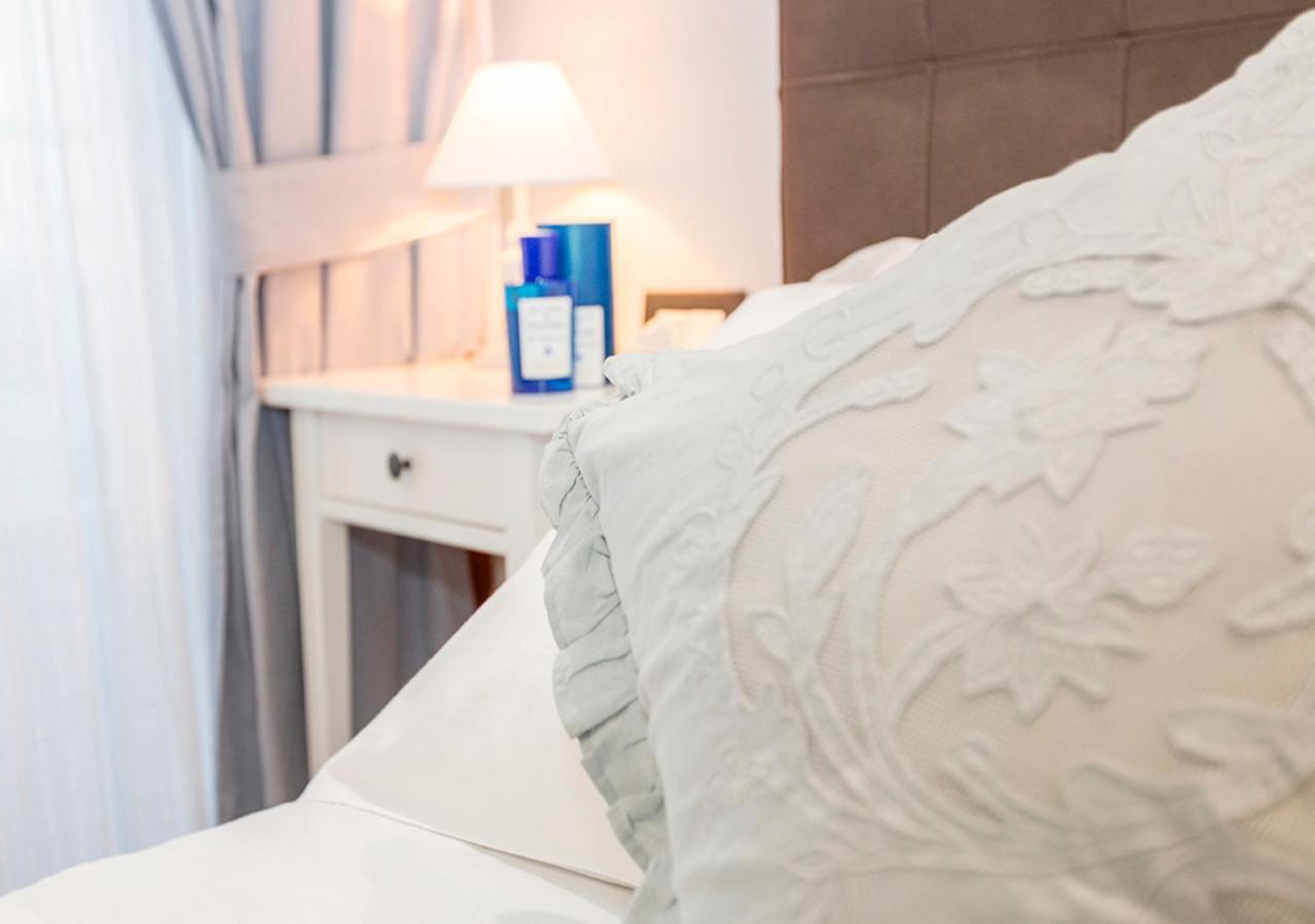 B&B Vico Milano 18 Napoli Eksteriør billede