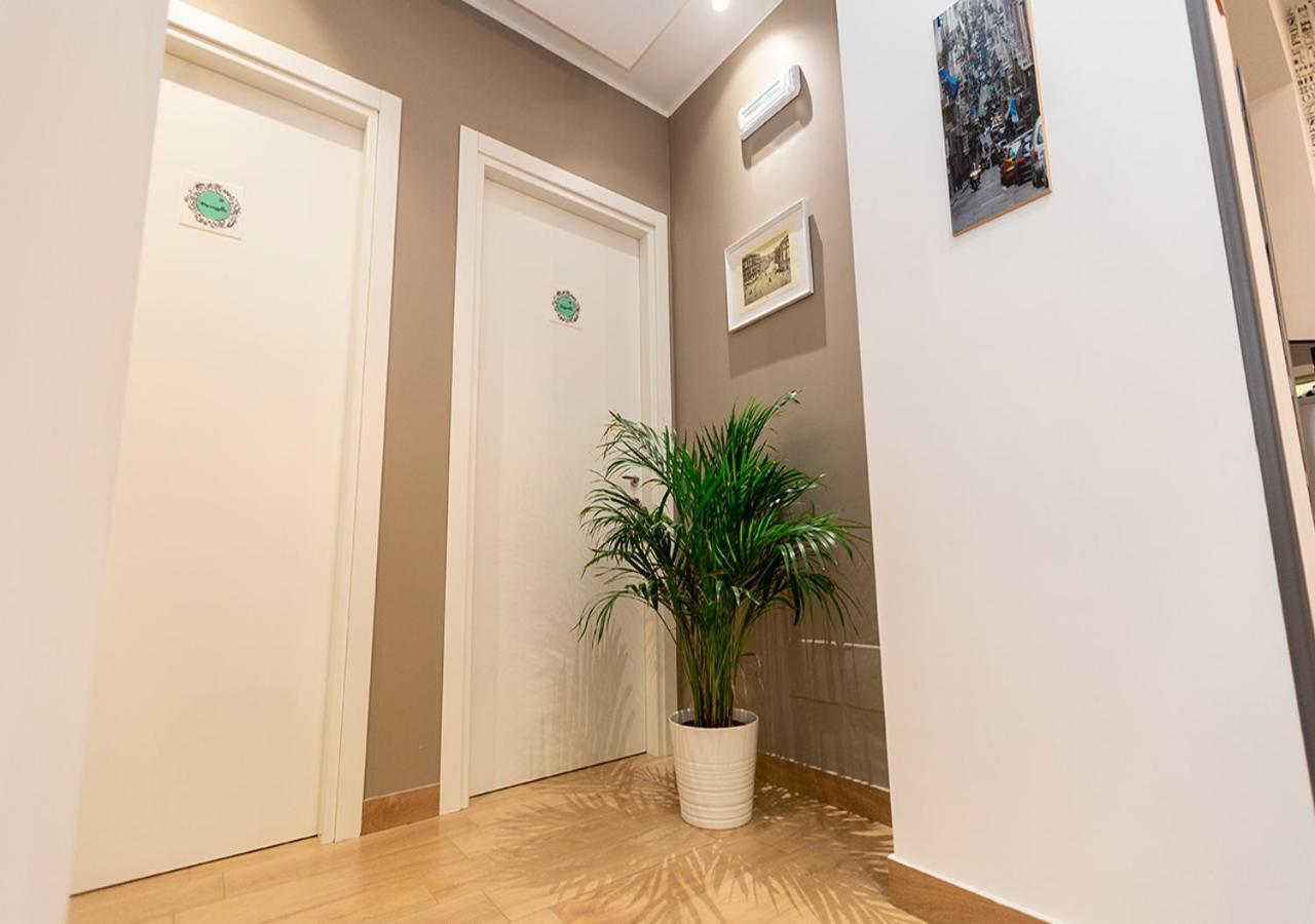 B&B Vico Milano 18 Napoli Eksteriør billede